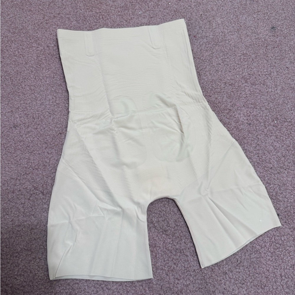 New medium spandex body shaper shape wear shorts lingerie